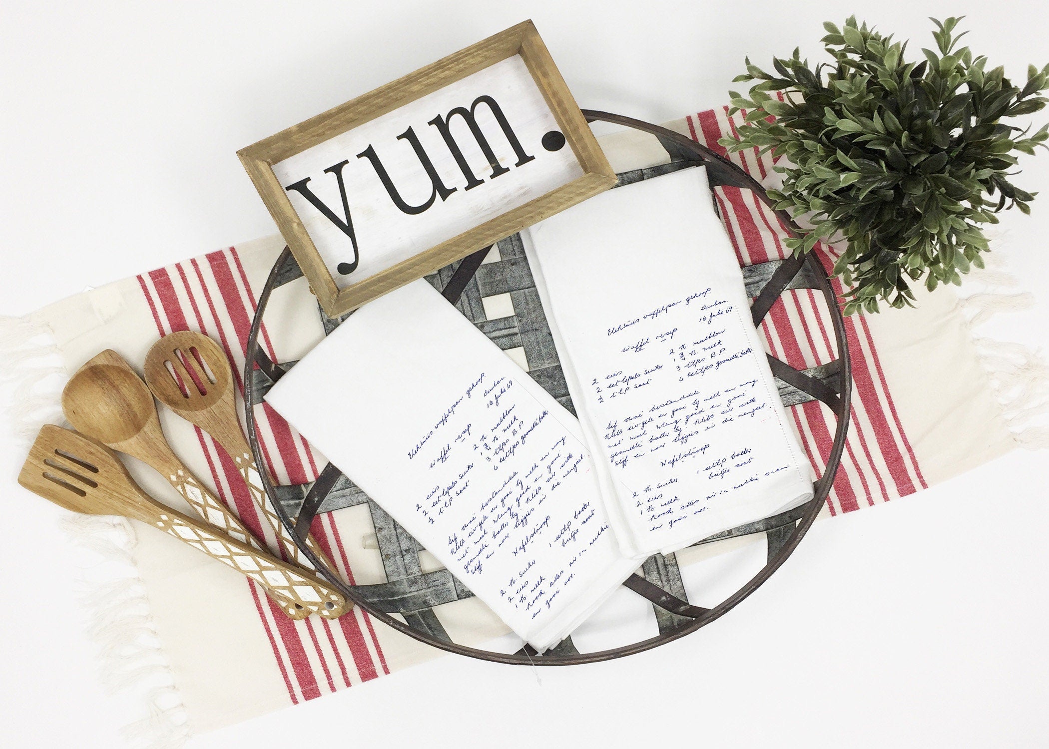 Custom Family Recipe Tea Towel: Personalized Kitchen Decor Gift